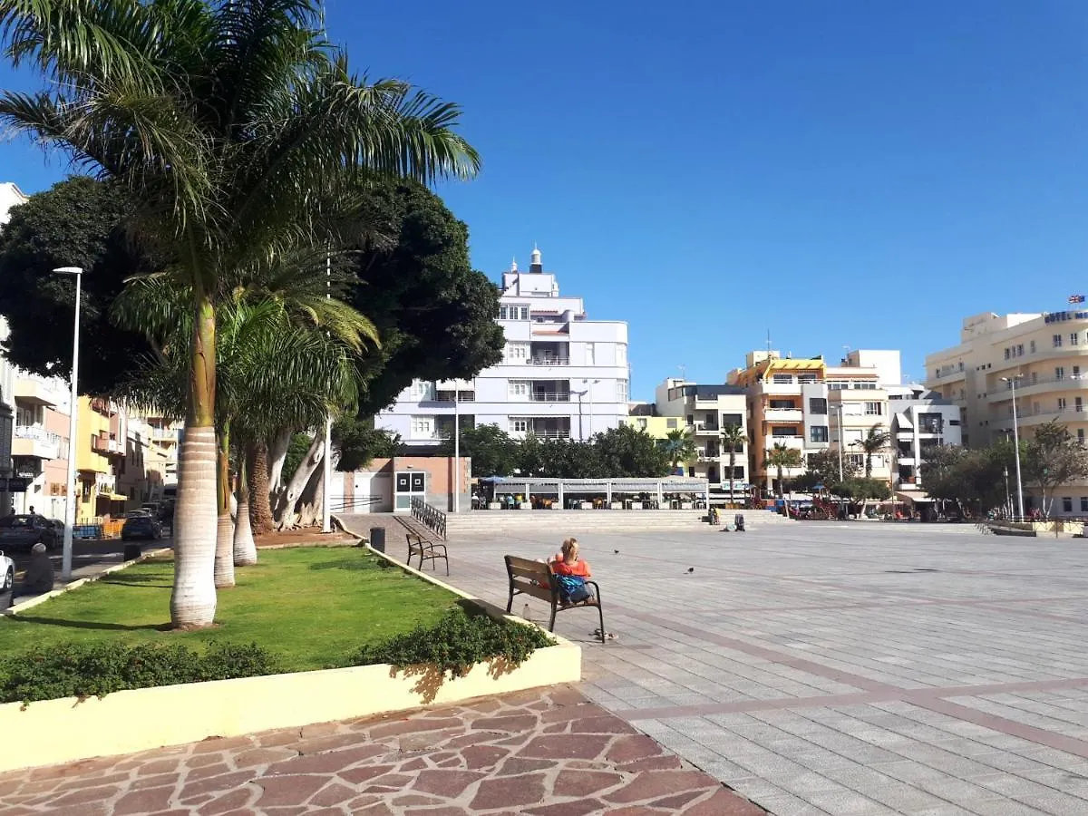 Apartamentos Medano - Medano Central contacts